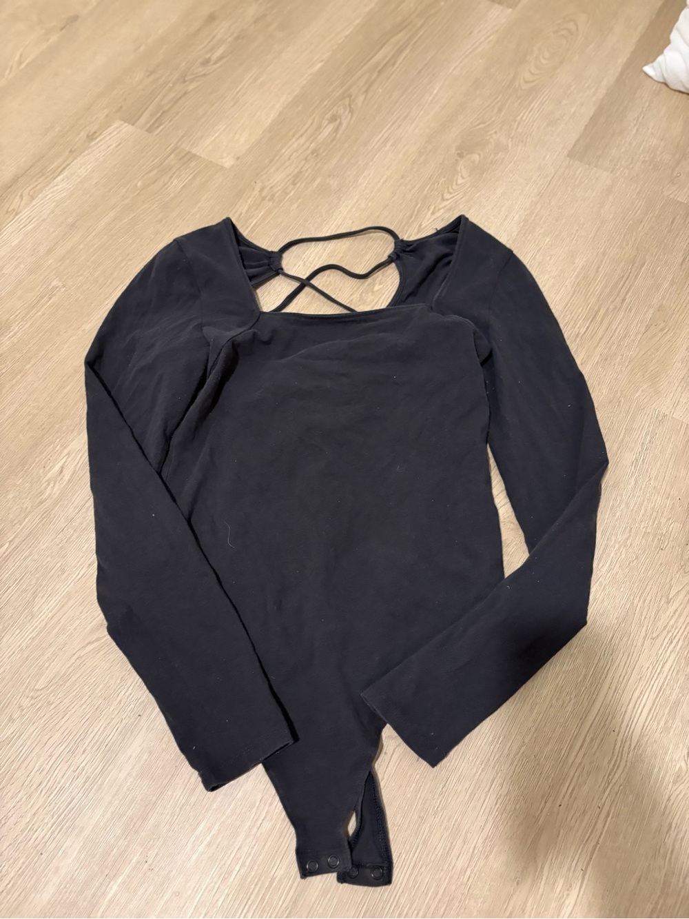 American Eagle Outfitters Black Long-Sleeve Strappy Back Bodysuit